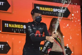 Geoghegan Hart na tweede etappezege: 'Ook voor Hindley ben ik blij'