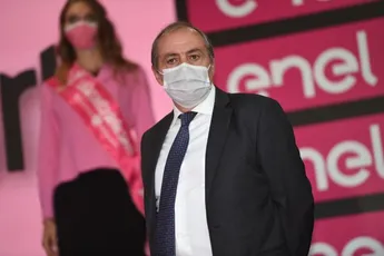 Column: Vegni is een botte lul, maar wel één die staat voor zijn wedstrijd