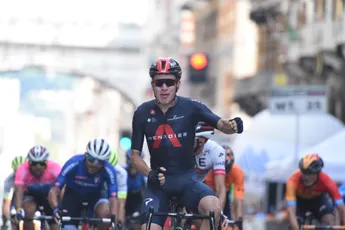 Jonge Hayter sprint naar zege in etappe drie Coppi e Bartali, Vingegaard blijft leider