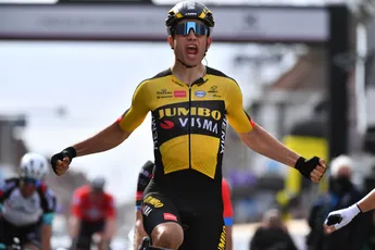 Van Aert toont sterke vorm en klopt Theuns in strijd om Belgische titel