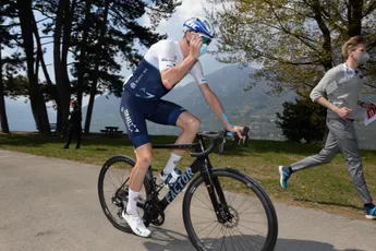 Manager Froome verliest vertrouwen in Tour: 'Een hele ronde op niveau lukt niet'