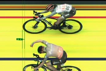 Vollering geklopt in millimetersprint door Winder in Brabantse Pijl voor vrouwen