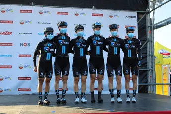 Ondertussen in het peloton | Na Parkhotel moet ook vrouwenploeg DSM passen voor LBL