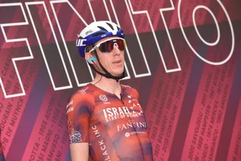 Nog één keer de grimassen van Dan Martin: 'Trots dat ik altijd constant niveau heb gehaald'