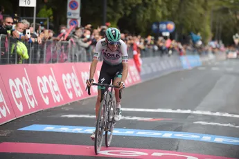 Buchmann kon Yates en Bernal niet volgen: 'Zat in het wiel van Bernal'