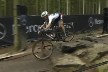 Lecomte maakt gehakt van concurrentie in Nové Mesto, Nederlanders top tien