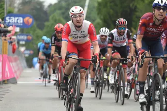 Reacties Giro d'Italia etappe 3 | Rappe mannen kwamen te laat; frustratie bij Viviani