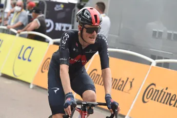 Van Baarle bang voor natte Parijs-Roubaix: 'Één van mijn grootste nachtmerries'