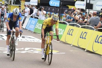 'Lege' Van der Poel betwijfelt kansen in Alpen: 'Ben te zwaar om over klimmen te komen'