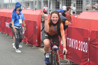 Van Vleuten siert startlijst van sterke  Ronde van Valencia voor vrouwen; ook Van Anrooij present