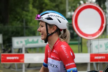 Amy Pieters kan weer zelfstandig lopen en fietsen: 'Maar het is heel dubbel'