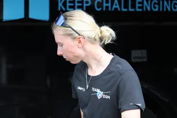 [Update] Wiebes niet meer van start in Simac Ladies Tour: 'Gelukkig geen breuken'