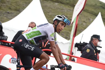 Gespot op Strava: Tijd voor bier, Bernal noteert eerste 'apocalyptische' rit richting 2022