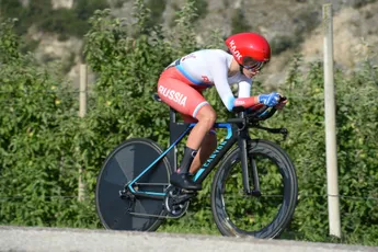 Nederlandse juniorenvrouwen buiten medailles op tijdrit, goud voor sterke Ivanchenko