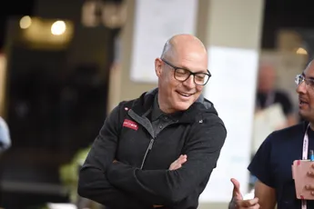 Aan de hand van teruggekeerde Brailsford durft INEOS Grenadiers weer groots te dromen: 'We willen de Tour winnen'