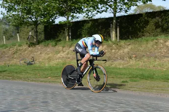 Uijtdebroeks zesde in tijdrit op WK: 'Voor mijn gewicht waren het hoge vermogens'