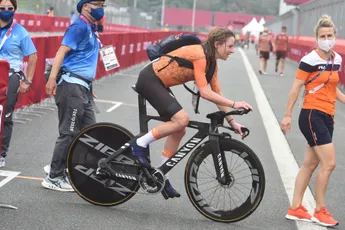 Column: Oranje-bondscoach Gunnewijk verdient de 'Advocaat of De Boer-guillotine' helemaal niet