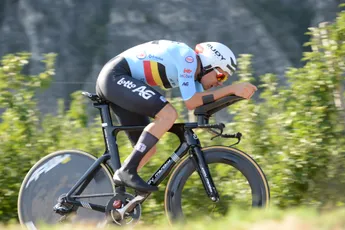 Rune Herregodts verrast het peloton vanuit de vroege vlucht in Ronde van Drenthe