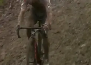 Iserbyt boekt zevende seizoenszege in modderige Wereldbeker van Overijse