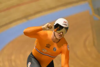 Hoogland jubelt na gouden kilometer: 'Ik heb iets overgehouden in de tank'