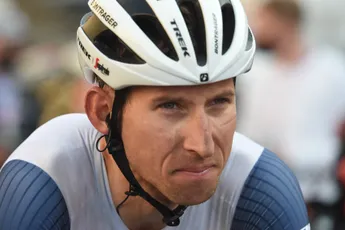 Mollema succesvol geopereerd aan pols: 'Zou over een paar weken weer normaal kunnen trainen'