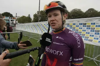 D'Hoore van pech naar pech op allerlaatste koersdag: 'Was echt de hel'