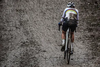 Brand eert teammanager met winst in GP Sven Nys, sterke Alvarado tweede