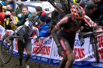 Vanthourenhout klopt Pidcock in spannende Citadelcross, lekke band nekt Aerts