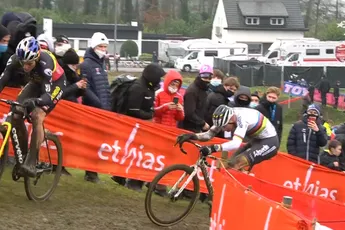 Van Aert wint eerste clash met Van der Poel; Nederlander tweede in Dendermonde