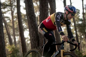 Veldrijden op TV 11 december 2021 | Slaat van Aert toe in eerste cross van het weekend?
