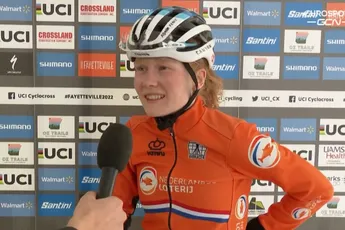 Fenomenale Pieterse pakt wereldtitel: 'Plan was om alles te geven op de laatste klim'