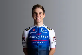 Wielrennen op TV 19 februari 2022 | Bomvolle dag koers op vijf fronten!