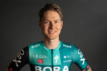 Kelderman klimt na achtste plaats top tien binnen: 'Goed teken voor de komende bergetappes'