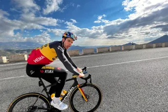 Gespot op Strava: Ondanks gestaakte stage Jumbo-Visma trapte Van Aert in Spanje lekker door