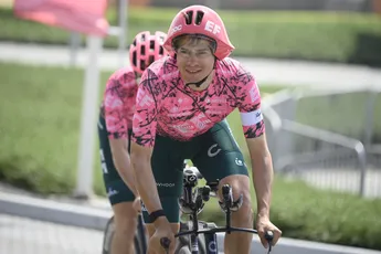 Bissegger klopt Ganna in UAE-tijdrit; Dumoulin (derde) blijft Pogacar voor en is beste klassementsman