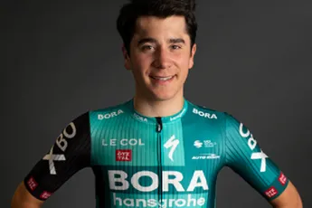 Uijtdebroeks niet meer van start in laatste etappe Saudi Tour