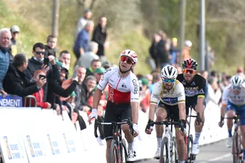 Coquard klopt wereldkampioenen Alaphilippe en Ganna op punchy aankomst in Provence