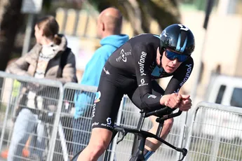 Arensman knalt naar zesde plek in tijdrit Tirreno: 'De benen voelden echt goed'