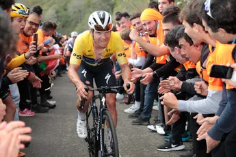 Wuyts met vraagtekens over knechtende Alaphilippe: 'Kon of wilde hij niet beter?'