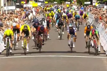 Kooij en Mareczko komen veel te vroeg op kop en zien Dupont vierde etappe ZLM Tour winnen