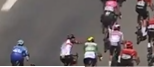 🎥 Heetgebakerde Molano deelt in volle finale Dauphiné klap uit aan groene trui Hugo Page