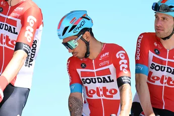 Een finale om U tegen te zeggen: Caleb Ewan sprintte na een lekke band en een te hoog zadel naar podiumplaats