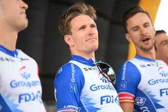 Démare triomfeert in Brussel: 'Het betekent veel voor me, want het is pas de tweede zege van dit jaar'
