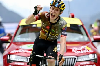 Vingegaard slaat op indrukwekkende manier dubbelslag op keienklim in CRO Race