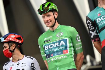 Corona laat flink wat sporen na in Vuelta-peloton: 'We spugen het gewoon over elkaar uit'