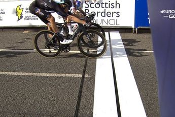 Cees Bol boekt eerste zege van zijn seizoen na thrillersprint in Tour of Britain