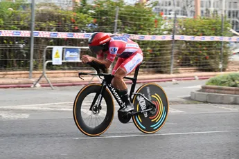 Evenepoel zette Vuelta naar z'n hand met monsterlijk verzet: 'Stress bij de mecaniciens!'