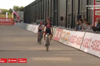 Van Empel verslaat Brand na geweldig duel in Exact Cross Beringen