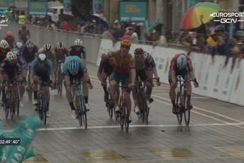 Blikra klopt de WorldTour-sprinters in door regen gekenmerkte zesde etappe Tour de Langkawi