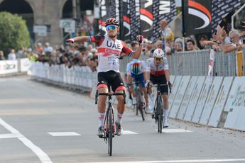 Trentin regelt sprintje Giro del Veneto perfect en boekt derde seizoenszege na opgave Van der Poel